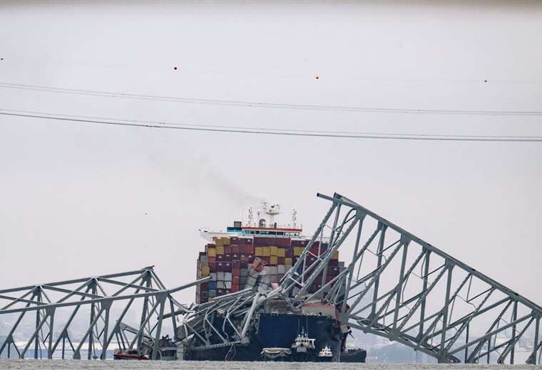  El puente Francis Scott Key colapsado encima del buque Dali en Baltimore / AFP 