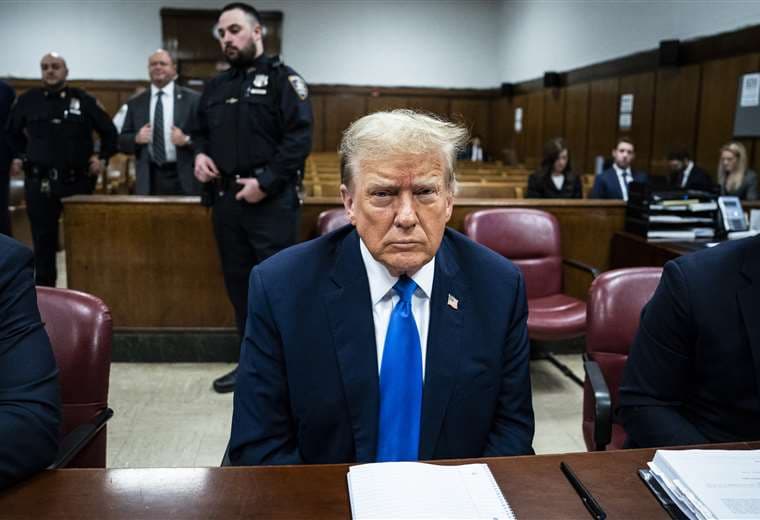El expresidente estadounidense, Donald Trump, en su juicio penal / AFP