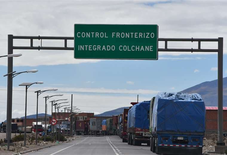 El paso fronterizo entre Pisiga y Colchane. Foto: EL DEBER