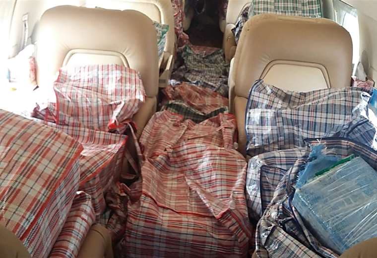 Cerca de una tonelada de droga se encontraba al interior del avión. Foto: Gob.mx