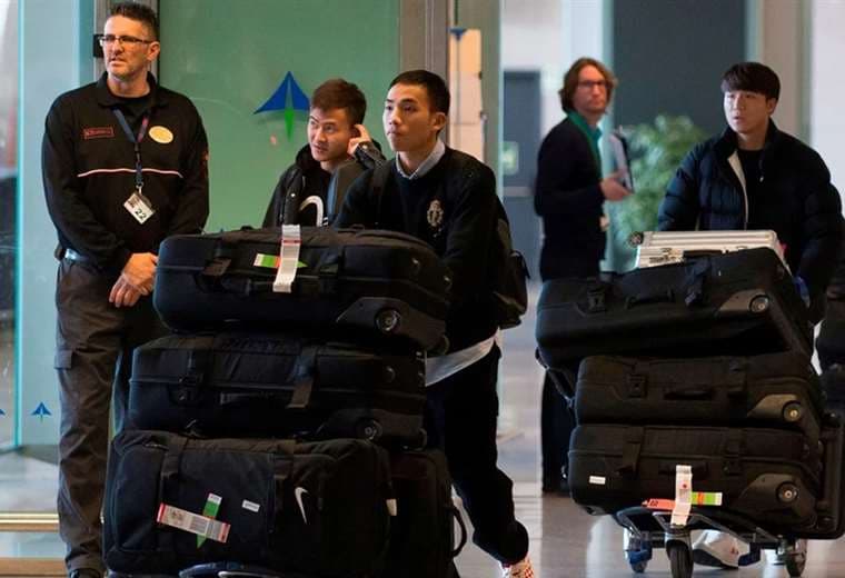 Los futbolistas de Wuhan Zall volvieron a su país después de cerca de dos meses. Foto. Internet 