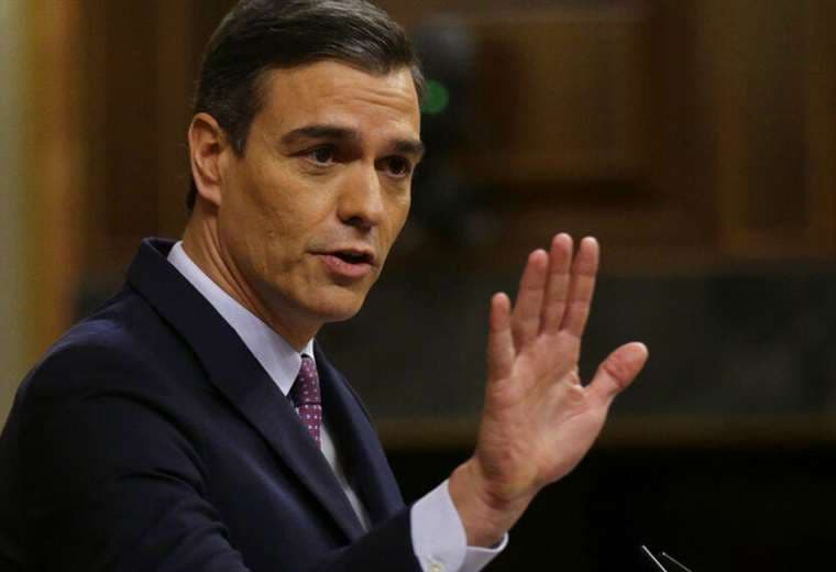 el presidente del gobierno español, Pedro Sánchez, anunció que el martes presentará el plan de desconfinamiento