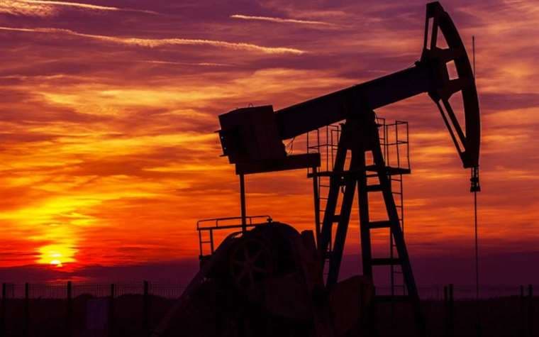 EEUU estudia un plan de ayuda al sector del petróleo y del gas