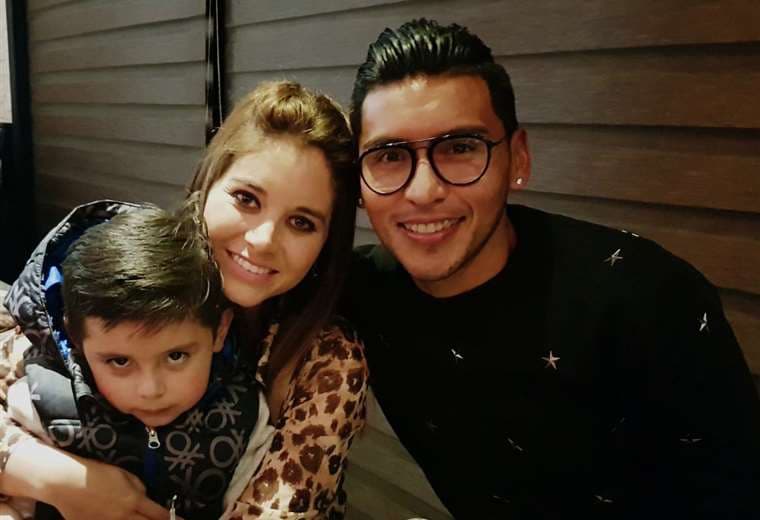 Rudy Cardozo junto a su esposa Karen Canelas y su hijo Adriano. Foto Rudy Cardozo