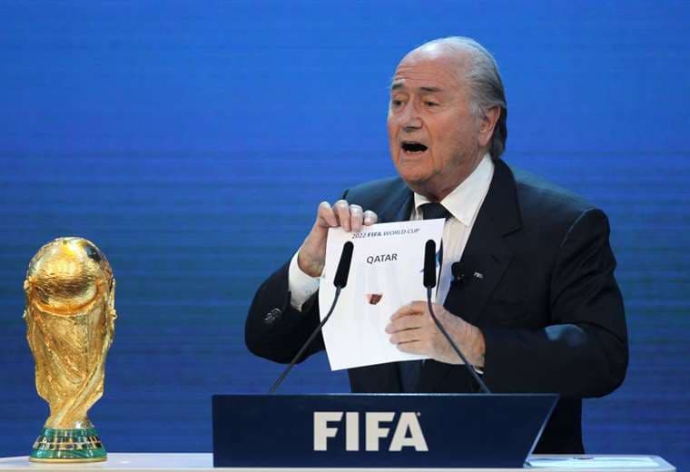 Se sospecha que Blatter firmó un "contrato desfavorable para la FIFA. Foto: Internet