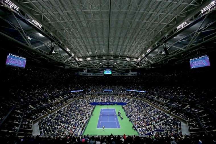 El Abierto de tenis de Estados Unidos mantiene sus planes de celebrarse a finales de agosto a falta de la aprobación de las autoridades, reportaron medios el lunes. Foto: AFP