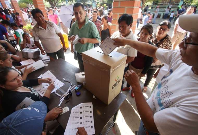 Los partidos políticos consideran pertinente mover la fecha de las elecciones generales. Foto: Jorge Uechi