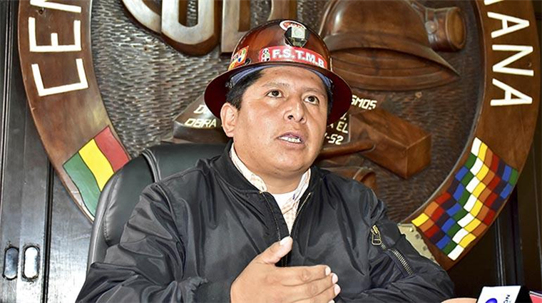 Juan Carlos Hurachi, ejecutivo de la Central Obrera Boliviana. Foto. Internet 