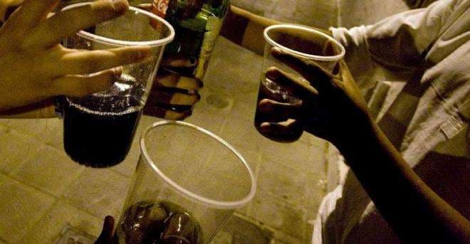 Murieron después de beber alcohol de contrabando intoxicado en el estado indio de Punjab