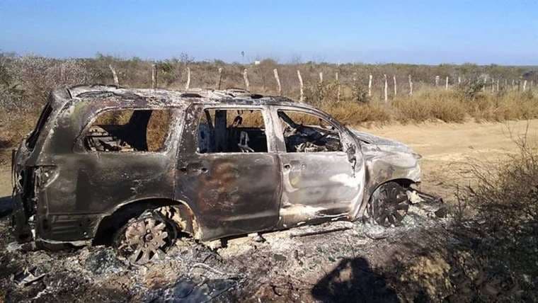 Vehículo incinerado donde hallaron 19 cuerpos en Tamaulipas