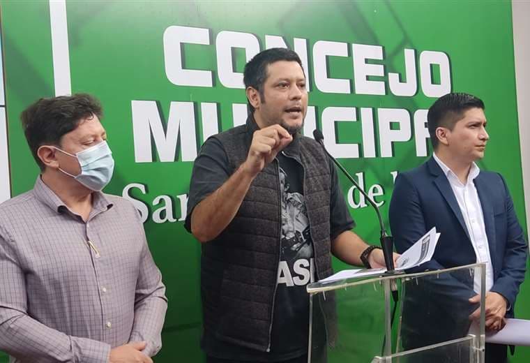 Concejal Morón denuncia uso irregular de maquinaria municipal. Foto: JC. Torrejón