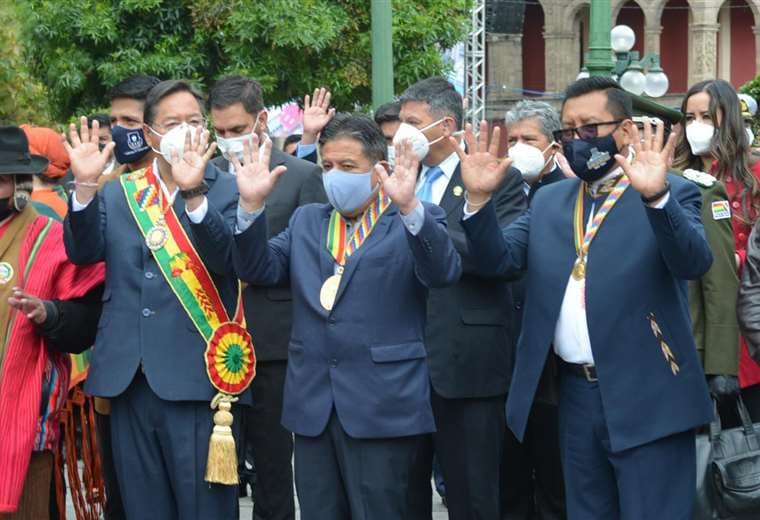 David Choquehuanca entre Luis Arce y Freddy Mamani. Foto: Vicepresidencia de Bolivia