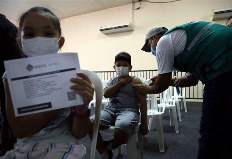 La vacunación a los niños continúa (Foto: Jorge Ibáñez)
