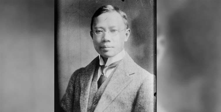 Él es Wu Lien Teh, que en 1911 inventó en China el barbijo