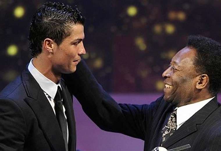 Pelé felicitando a Cristiano. Foto: Internet