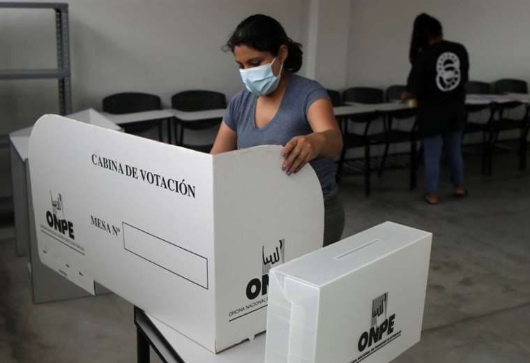 18 candidatos aspiran a la presindecia de Peru. Foto: Internet