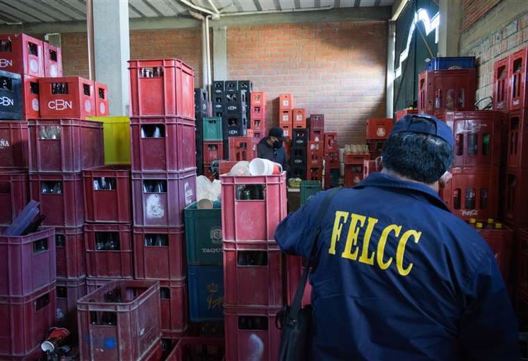 Foto ABI: la Policía decomisó más de 2 mil cajas de cervezas 