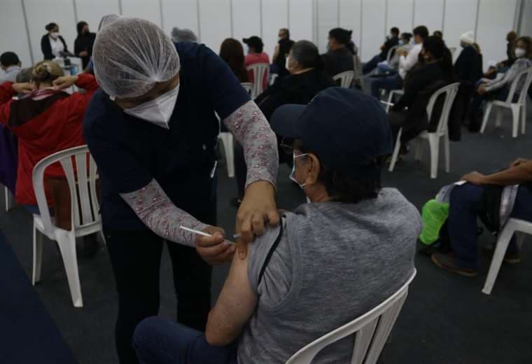 Foto Hernán Virgo: Este viernes se registró la cifra más alta de vacunados en un solo día.