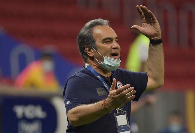 Martín Lasarte dirige por primera vez a Chile en una Copa América. Foto: AFP