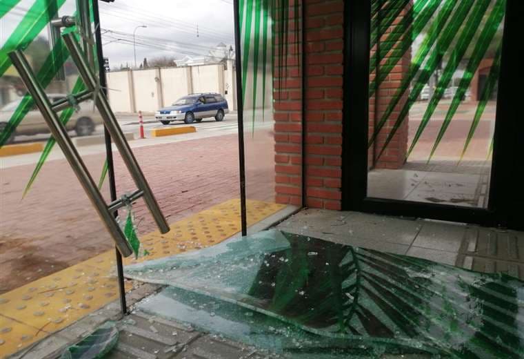 7 estaciones del BRT dañadas por vandalismo. Foto: JC Torrejón