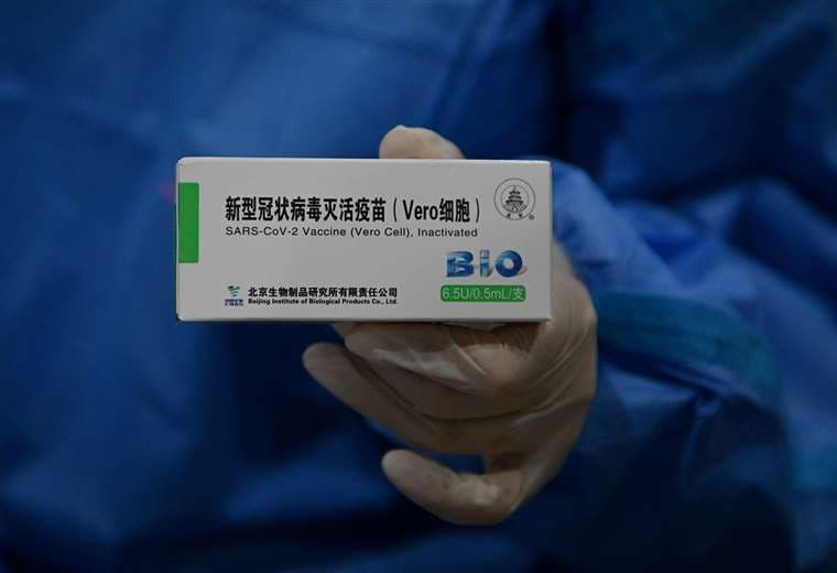 El 30 de junio Arce anunció 6 millones de dosis chinas. Este es el tercer envío de ese lote