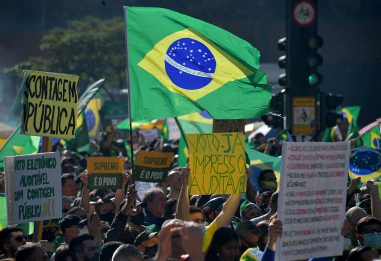 Miles se manifestaron en varias ciudades de Brasil. (Foto AFP)