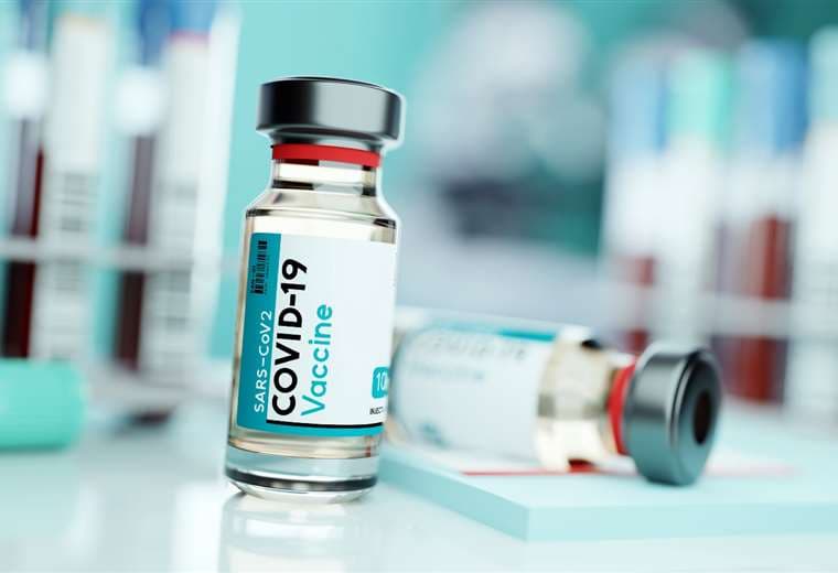 OMS pide medidas para frenar los contagios. La vacuna no sería suficiente
