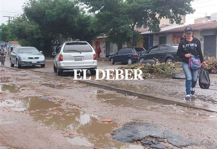 Calles y avenidas con agua después de la lluvia /Foto: Juan Carlos Torrejón 