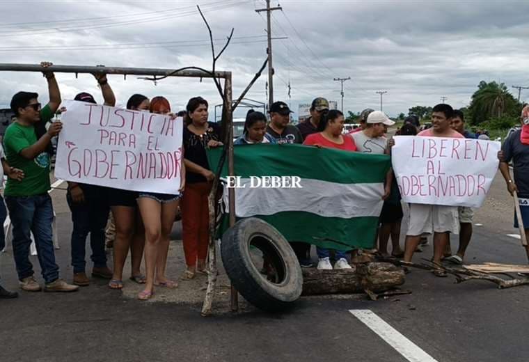 Vecinos de San Carlos piden libertad para el gobernador Camacho / Foto: Soledad Prado
