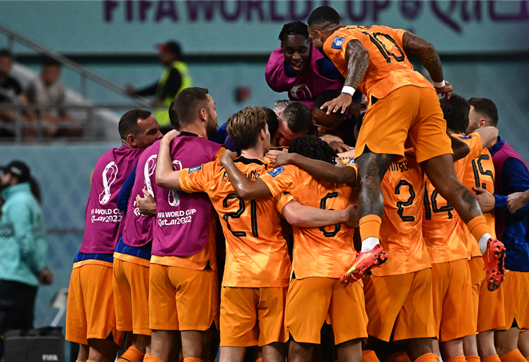 Los jugadores de Países Bajos celebran el triunfo ante Estados Unidos. Foto. AFP