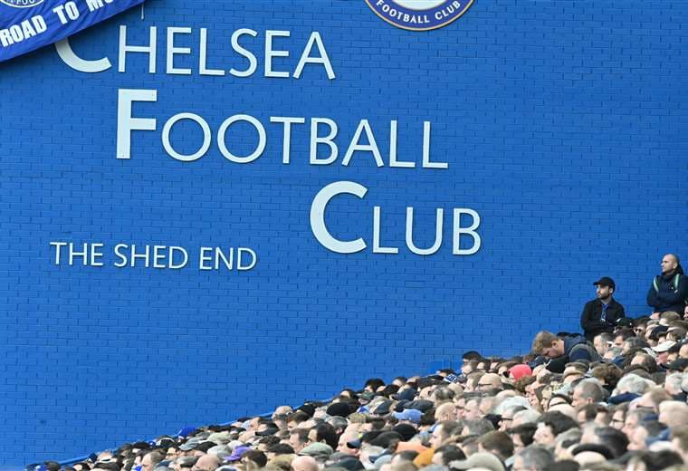 El Chelsea la pasa mal por las sanciones del gobierno en su contra. Foto: AFP