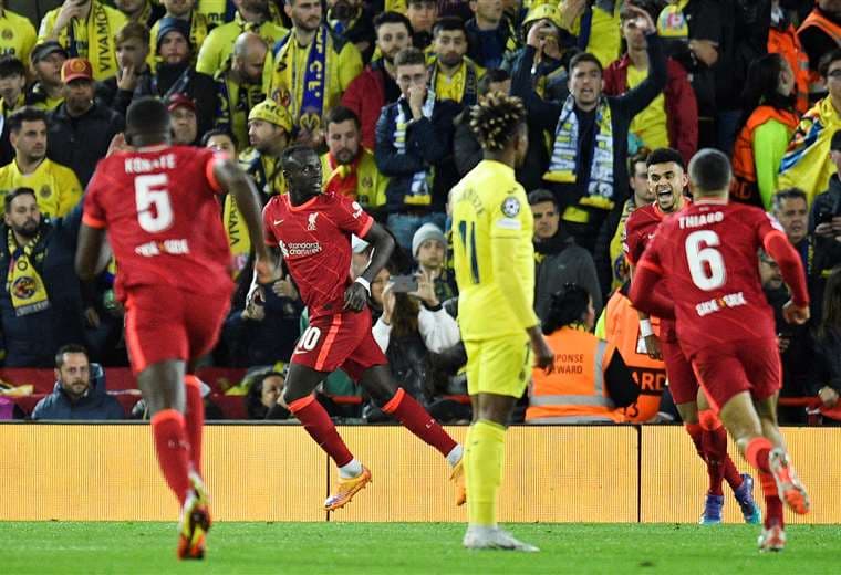 Sadio Mané celebra su gol a Villarreal. Foto: AFP