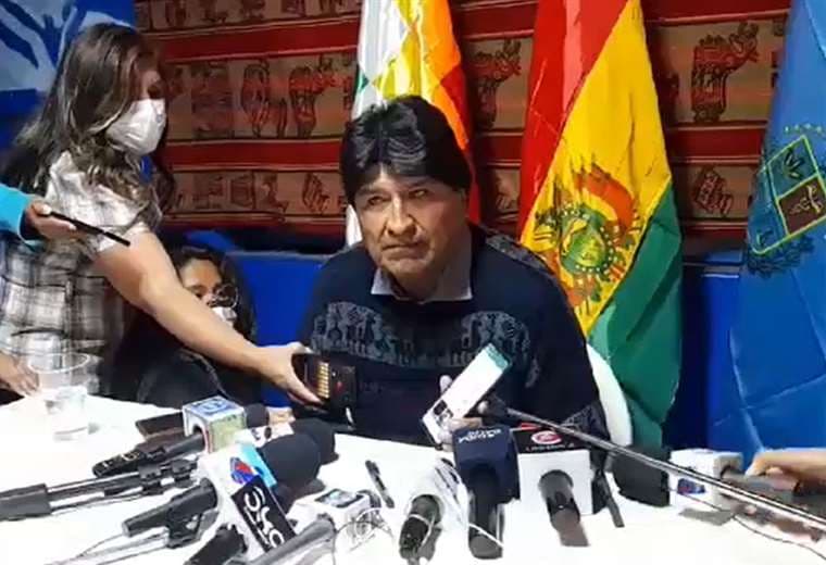 Morales presentó diversos audios sobre el respaldo que recibe el narcotráfico