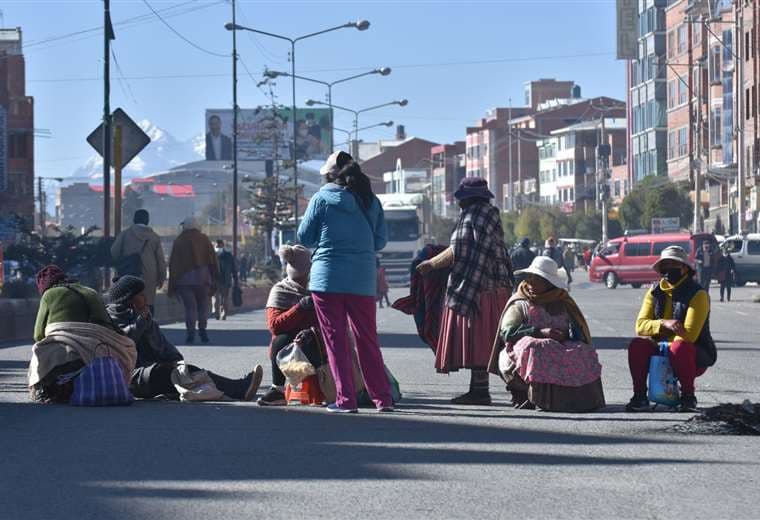 Bloqueos en la ciudad de El Alto. Foto: APG Noticias