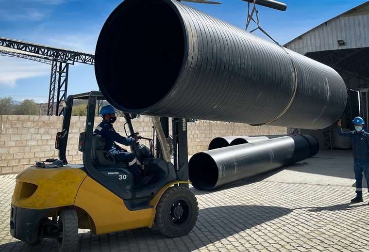 Plastiforte produce la tubería más grande del mercado, con un diámetro de 1,50 metros