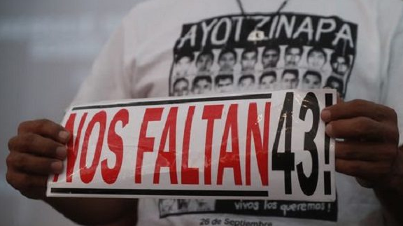 Justicia de México abre nuevas indagaciones por la desaparición de 43 estudiantes