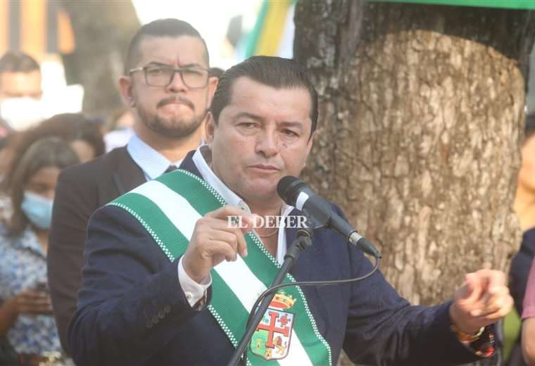 Alcalde Jhonny Fernández en el incio de actividades septembrinas/JC Torrejón