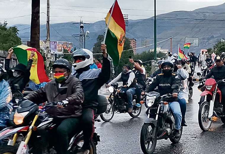 El jueves de la semana pasada la Juventud Cochala protestó en motos