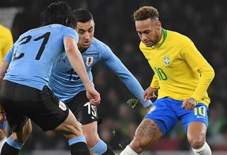 Uruguay y Brasil promete ser un gran partido. Foto: Internet