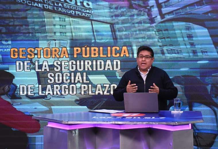 Durán en entrevista en Bolivia Tv. Foto: ABI