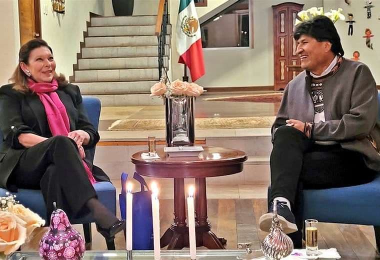 Evo se reunió con la embajadora de México en La Paz