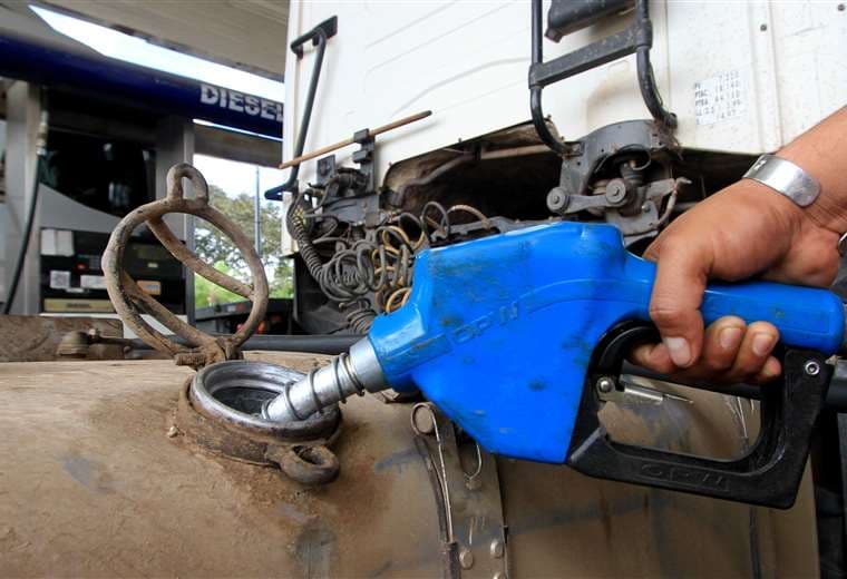 El consumo de combustible tiende al alza /Foto: Ricardo Montero 