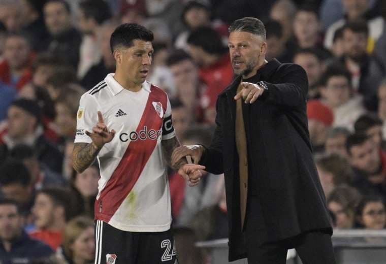 Demichelis, DT de River Plate junto a Enzo Pérez. APG