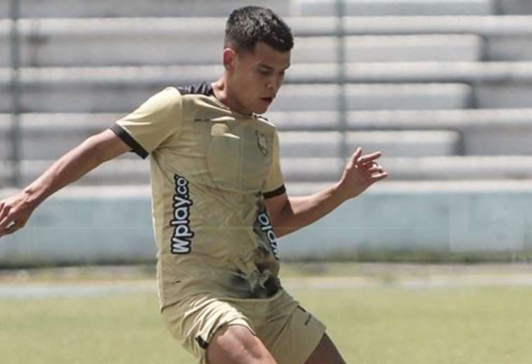 Villarroel sigue sumando minutos en Colombia