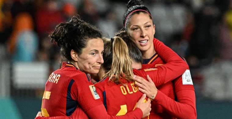 Las españolas celebraron el triunfo y la clasificación. Foto: AFP