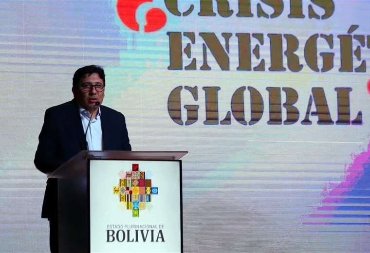 Molina explicando la situación energética del país /Foto: Jorge Gutiérrez