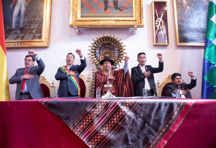 Sesión de Honor de la Asamblea Legislativa en Sucre por el aniversario 198 de Bolivia/APG 