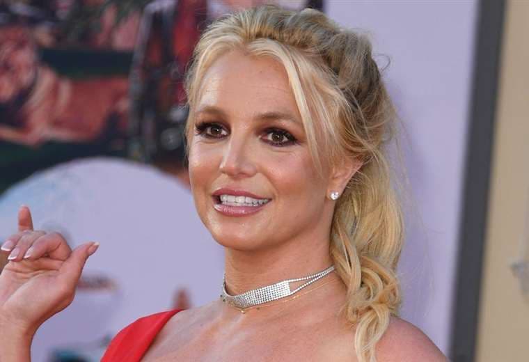 Britney Spears respondió a la preocupación de los fans por su baile con cuchillos