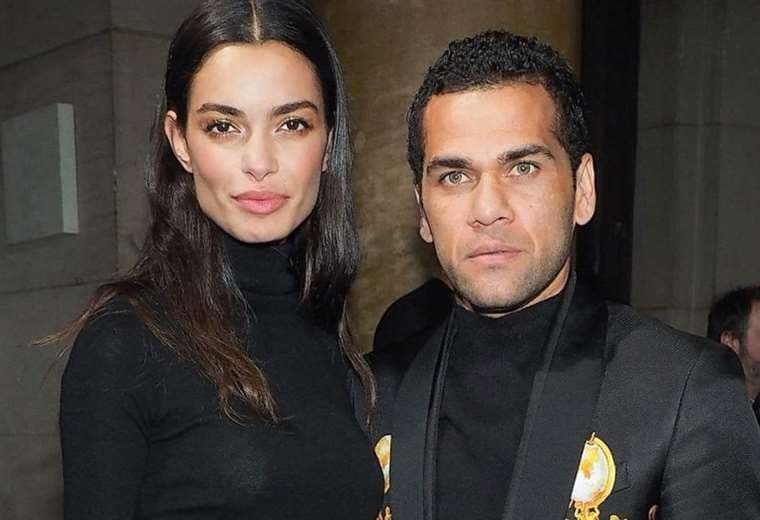 Dani Alves y su esposa Joana Sanz. Foto: Internet