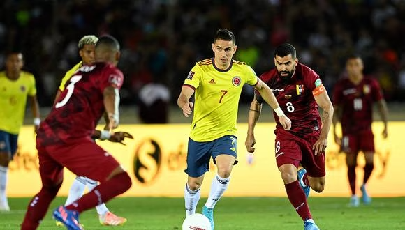 Rafael Santos Borré, jugador de Colombia en un partido ante Venezuela